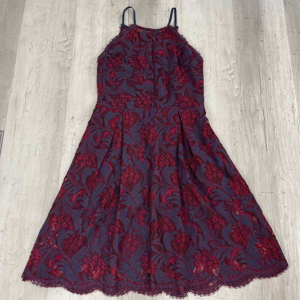 Francesca's Burgundy Blue Lace Sleeveless Short Lined Keyhole Sexy Flirty Dress